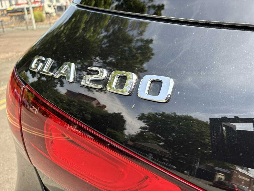 Mercedes-Benz GLA Class Suv Black #35