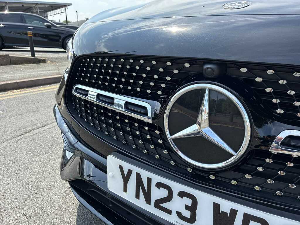 Mercedes-Benz GLA Class Suv Black #32