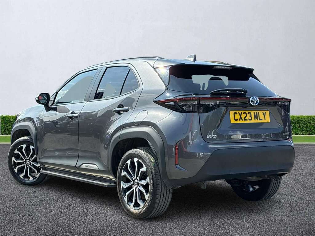 Toyota Yaris Cross 1.5 Hybrid Design Cvt CX23MLY Grey #2