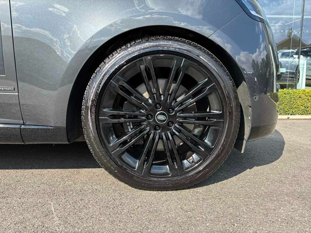 Land Rover Range Rover Black #8