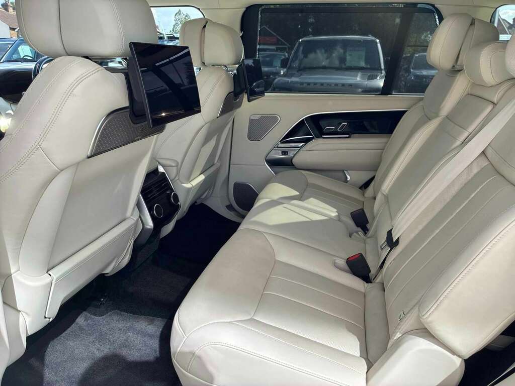 Land Rover Range Rover 4.4 P530 V8 Lwb 7 Seat Grey #4