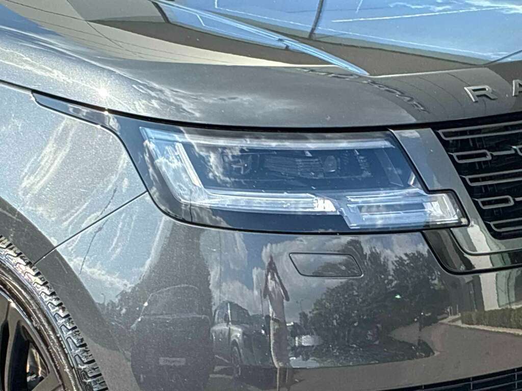 Land Rover Range Rover Black #17