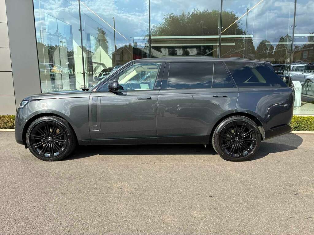 Land Rover Range Rover Black #25