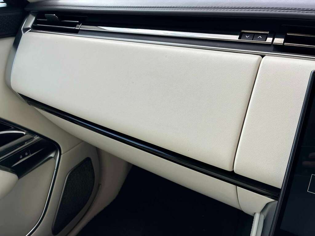 Land Rover Range Rover Black #38