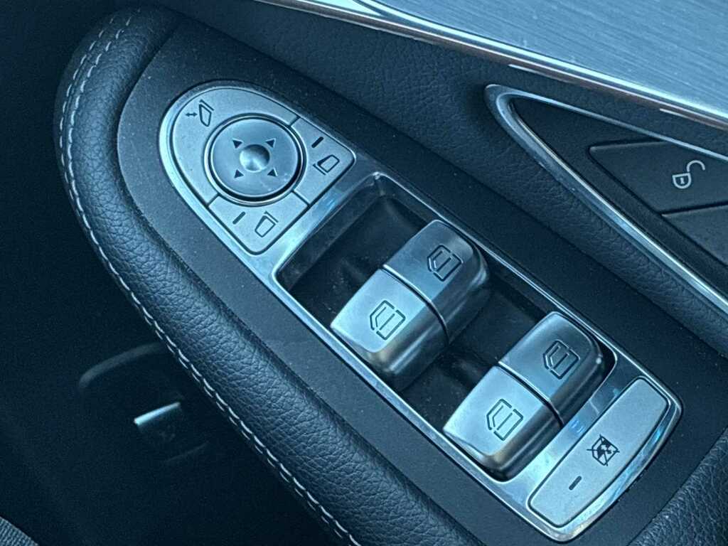 Mercedes-Benz EQC 400 300Kw Amg Line Premium 80Kwh Black #21