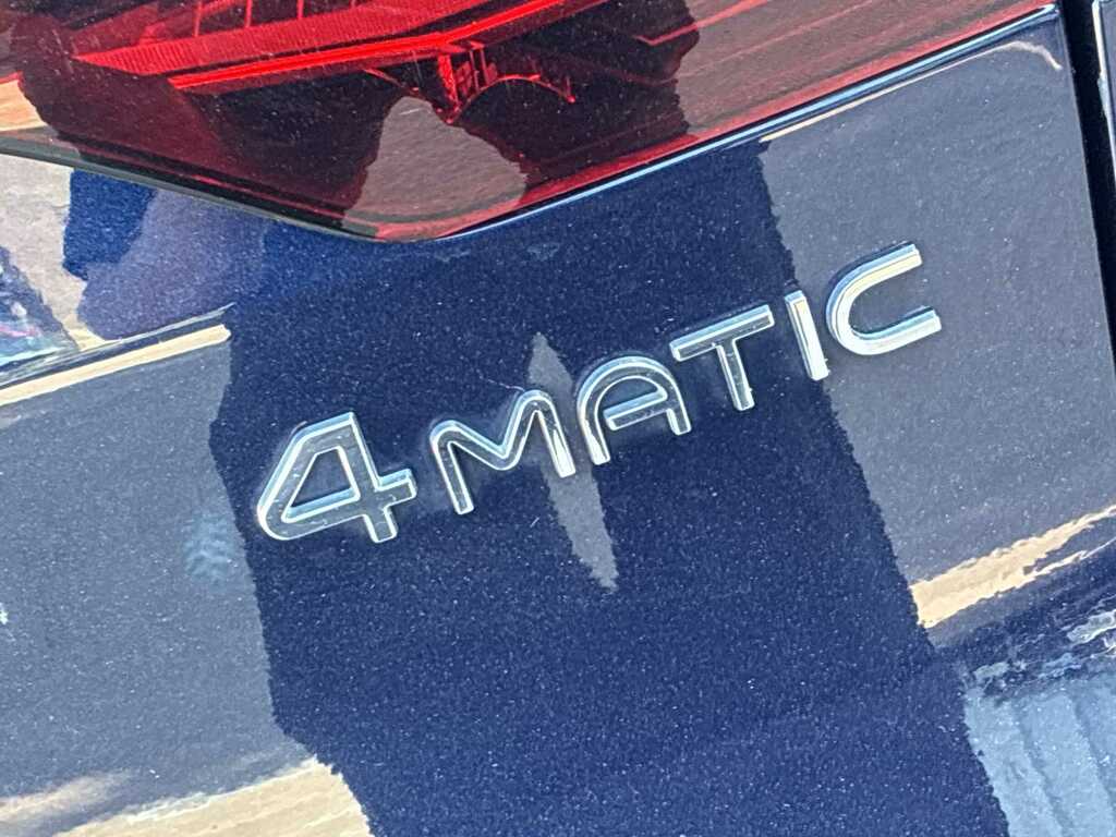 Mercedes-Benz EQC 400 300Kw Amg Line Premium 80Kwh Black #34