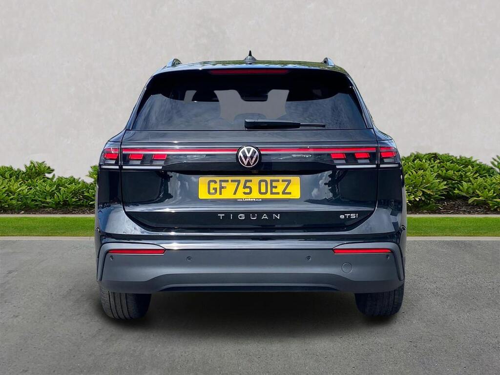 Volkswagen Tiguan 1.5 Etsi Mhev Match Suv Hybrid Dsg Euro GF75OEZ Black #3