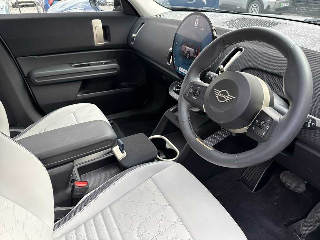 Mini Countryman U25 Mini C SN75LHU Green #15
