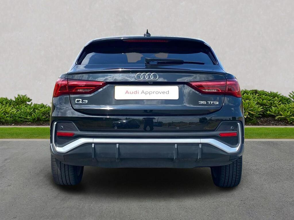 Audi Q3 1.5 Tfsi Cod 35 S Line Sportback S Tron NU74ZHN Black #4
