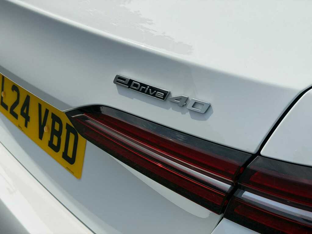 BMW i5 Estate Blue #13