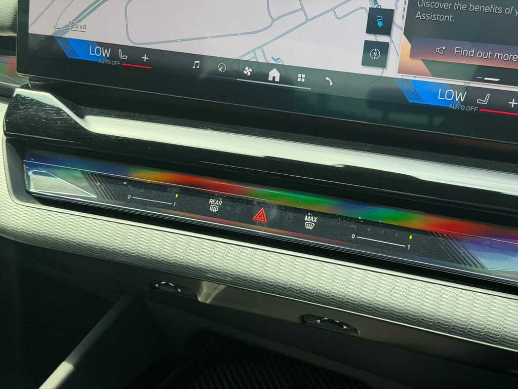 BMW i5 Estate Blue #25