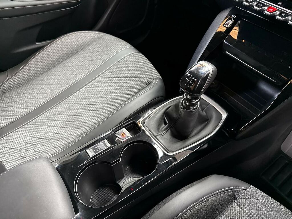 Peugeot 2008 1.2 Puretech Active Blue #13