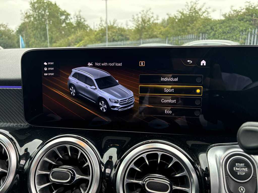 Mercedes-Benz GLB Class Suv Grey #40