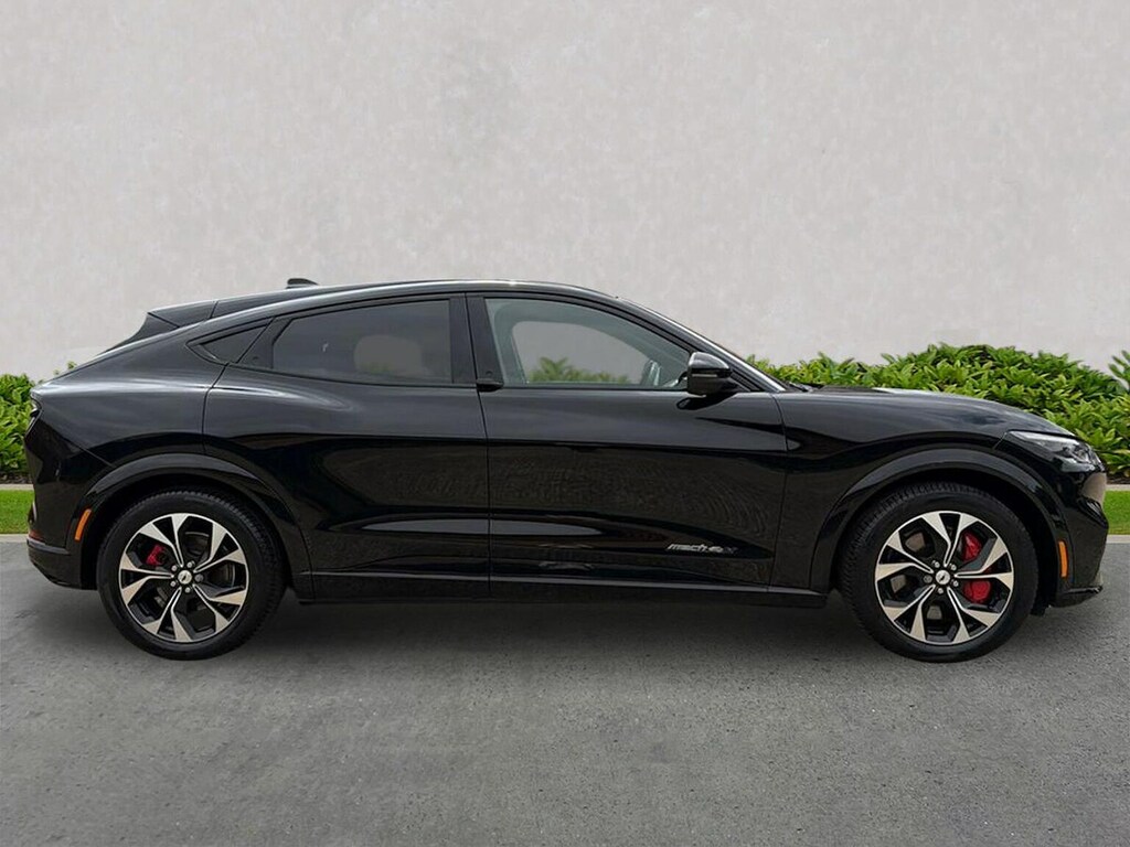 Ford Mustang Mach-E 198Kw Standard Range 70Kwh Awd Black #3