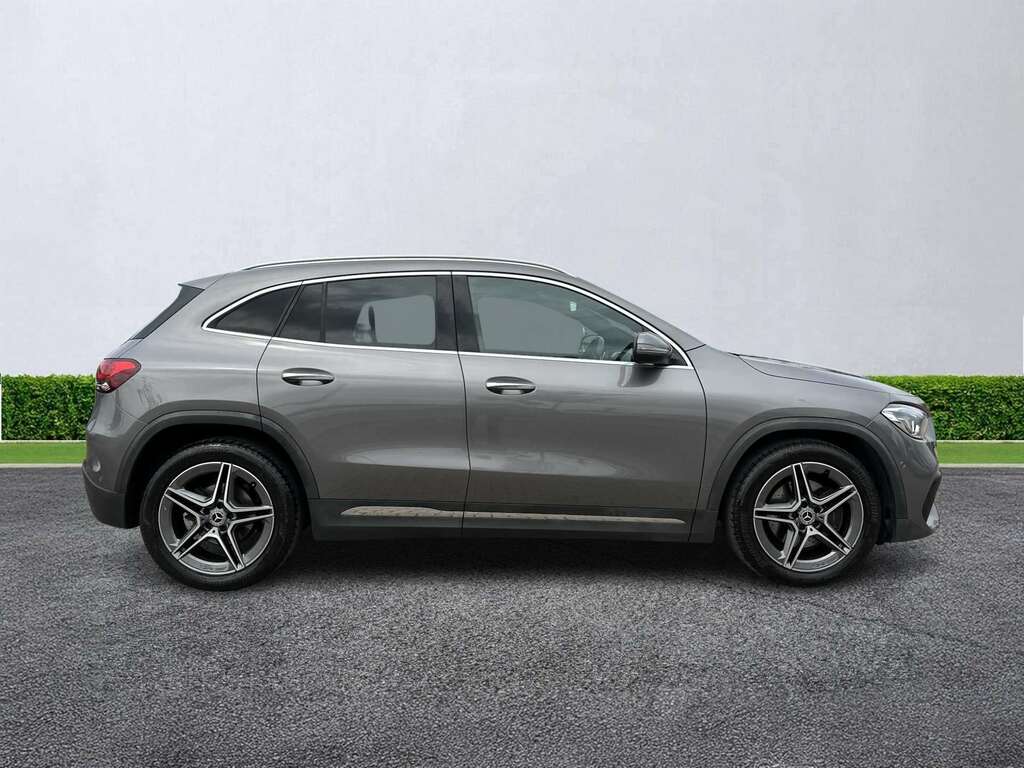 Mercedes-Benz GLA Class Gla 180 Amg Line Premium FG22AEN Grey #3