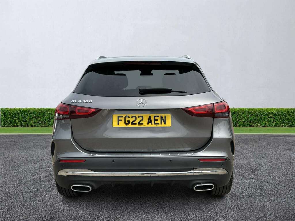 Mercedes-Benz GLA Class Gla 180 Amg Line Premium FG22AEN Grey #4