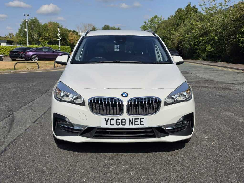 BMW 2 Series 220D Xdrive Luxury Step YC68NEE White #2