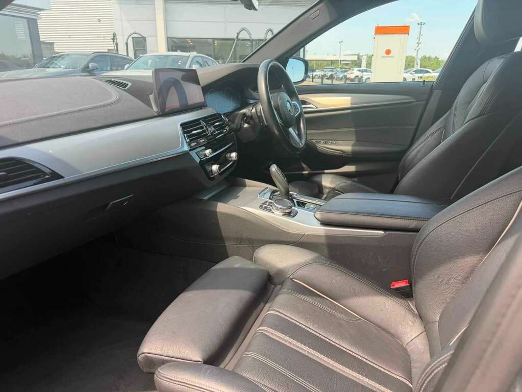 BMW 5 Series 2L Se Black #20