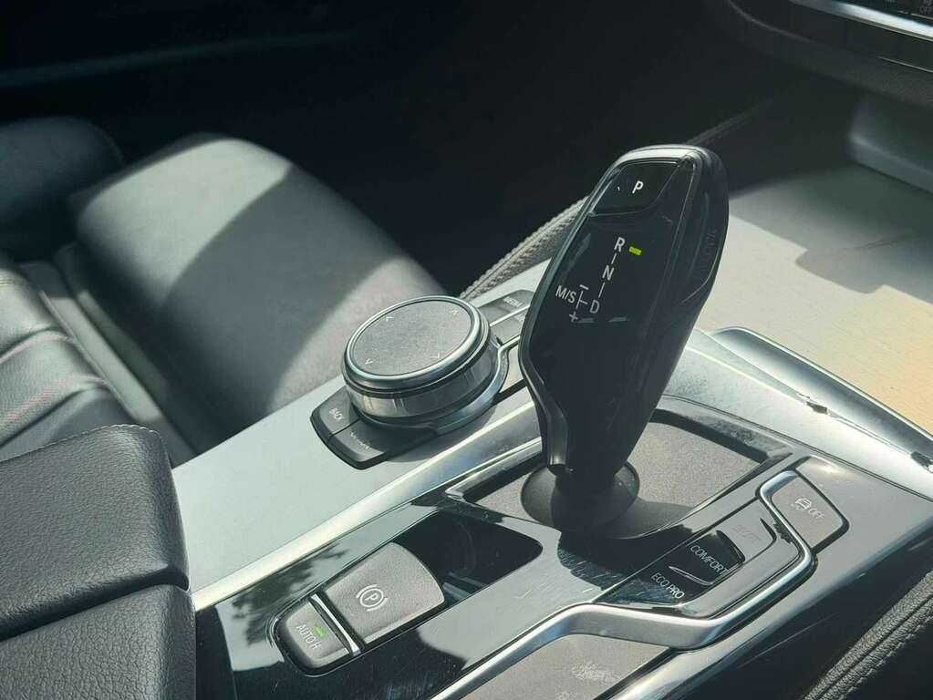 BMW 5 Series 2L Se Black #27
