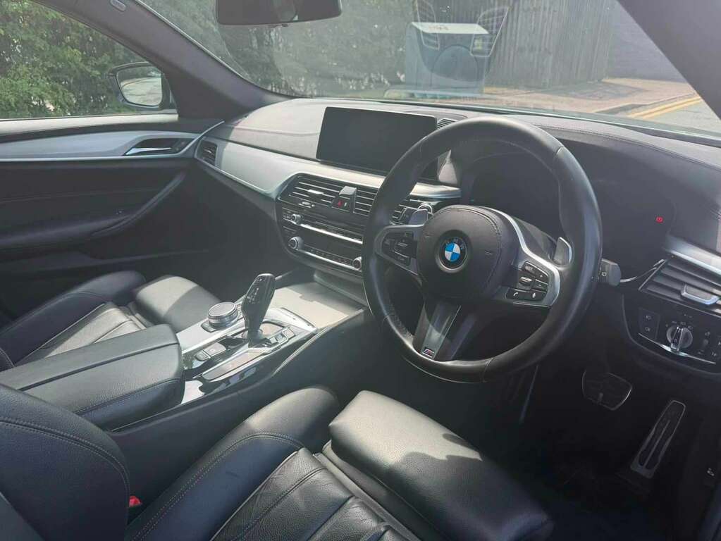 BMW 5 Series 2L Se Black #16
