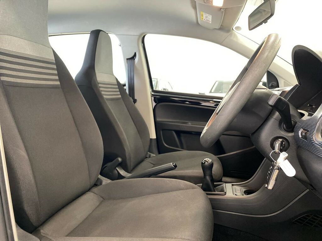 Volkswagen Up 1.0 Move Up Red #30