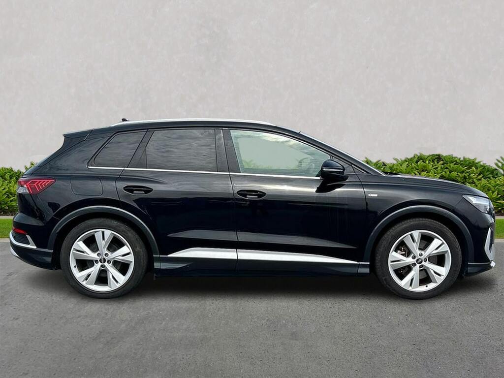 Audi Q4 E Tron 40 S Line Suv 82Kwh 204 Ps Black #3