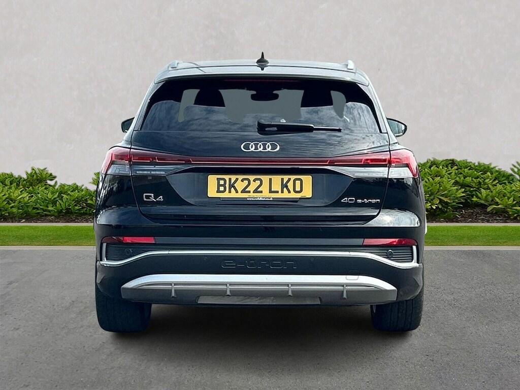 Audi Q4 E Tron 40 S Line Suv 82Kwh 204 Ps Black #4