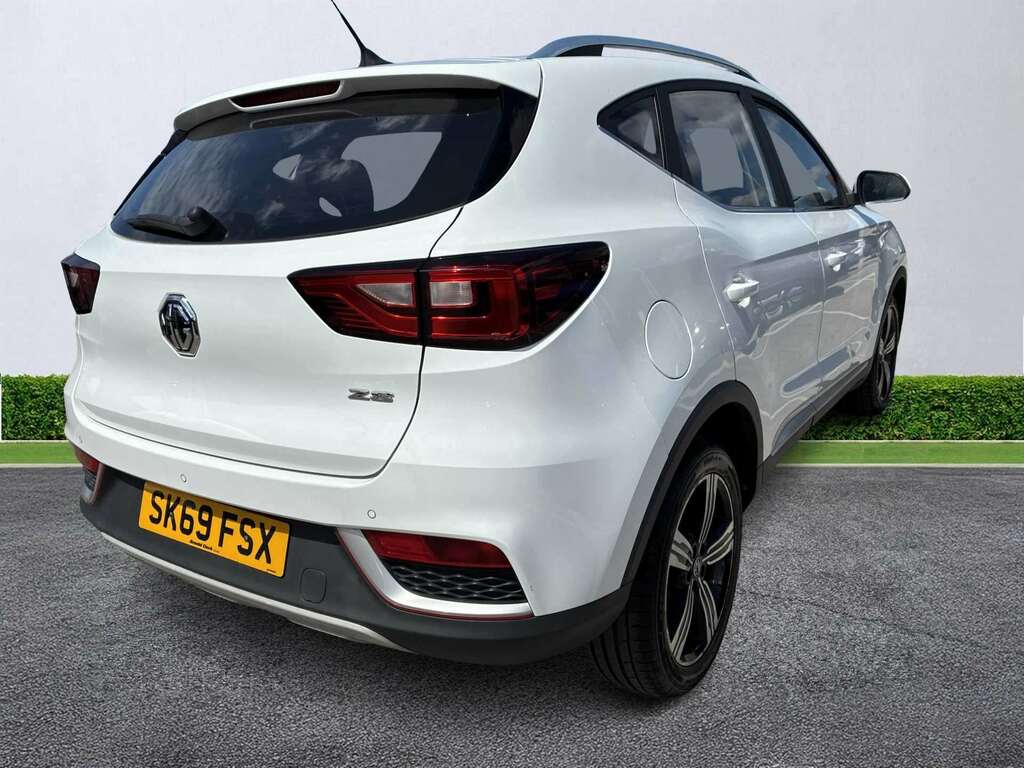 MG ZS Zs Exclusive T Red #17