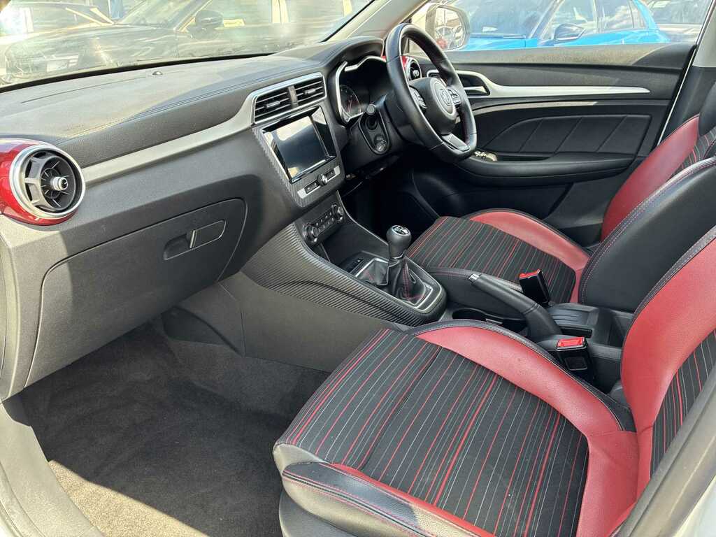 MG ZS Zs Exclusive T Red #7