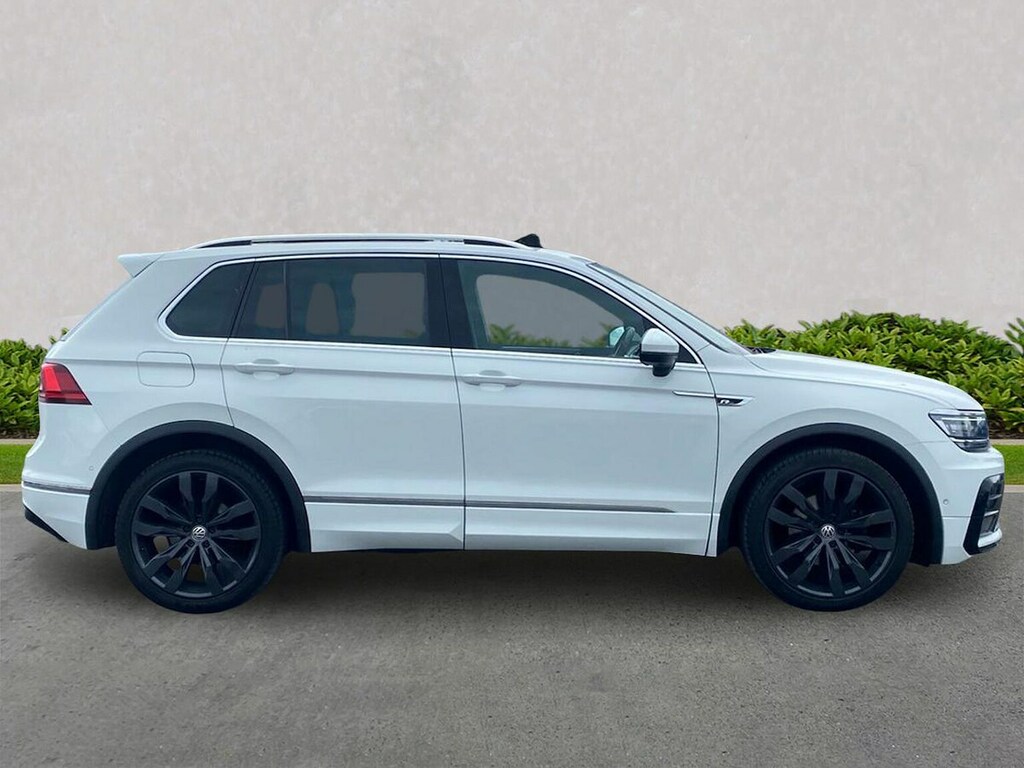 Volkswagen Tiguan 1.5 Tsi Evo 150 R-line Dsg White #3