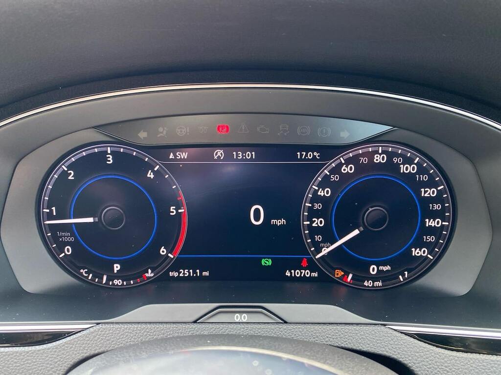 Volkswagen Passat 2017 67 Se Black #10