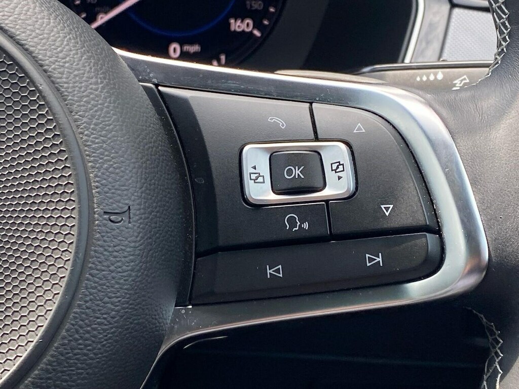 Volkswagen Passat 2017 67 Se Black #26