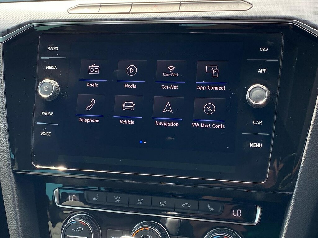 Volkswagen Passat 2017 67 Se Black #11
