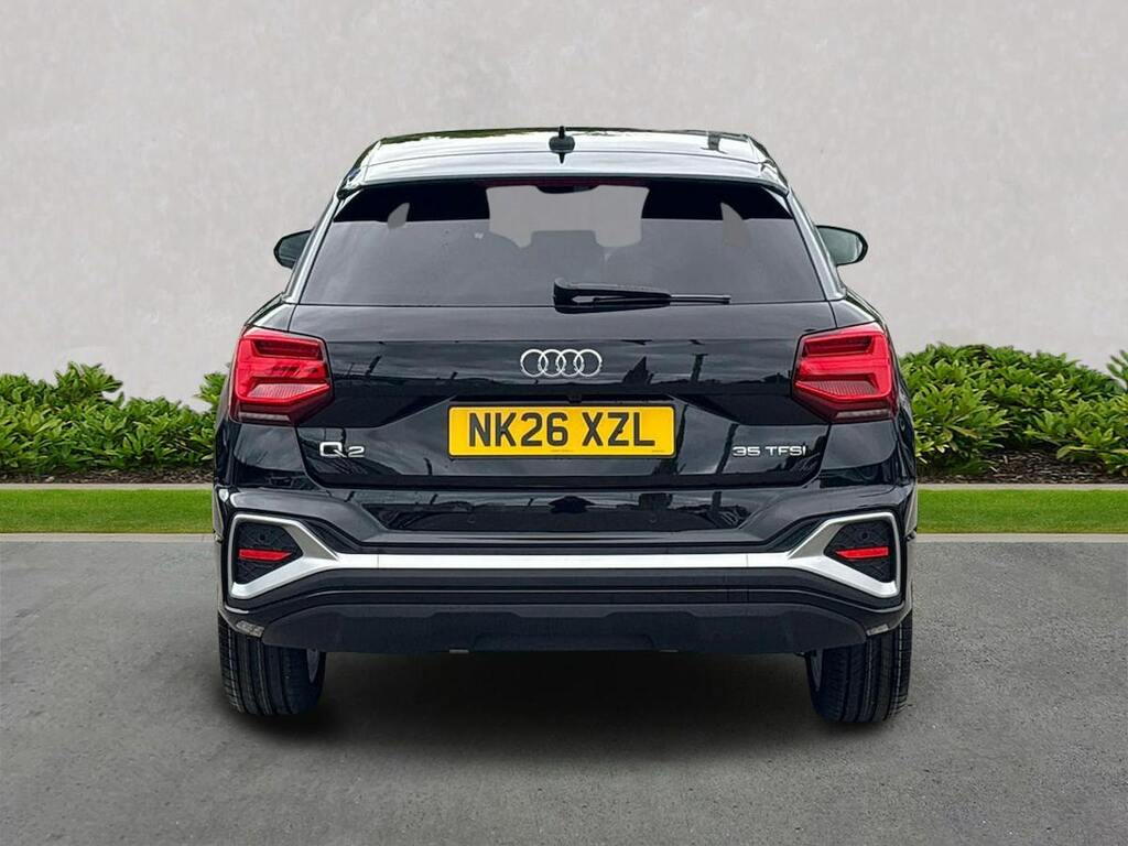 Audi Q2 35 Tfsi S Line S Tronic Tech Black #4