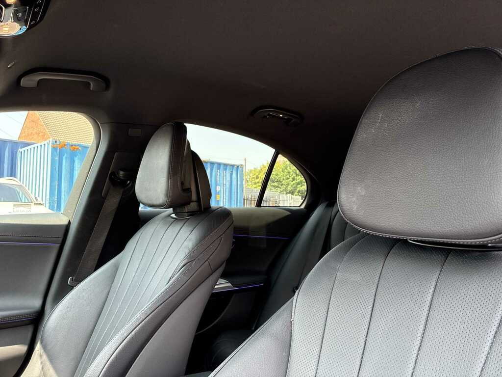 Mercedes-Benz E Class E200 Amg Line Premium Plus 9G-tronic White #14