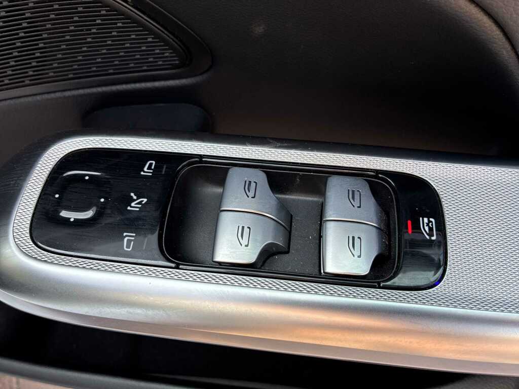 Mercedes-Benz E Class E200 Amg Line Premium Plus 9G-tronic White #21