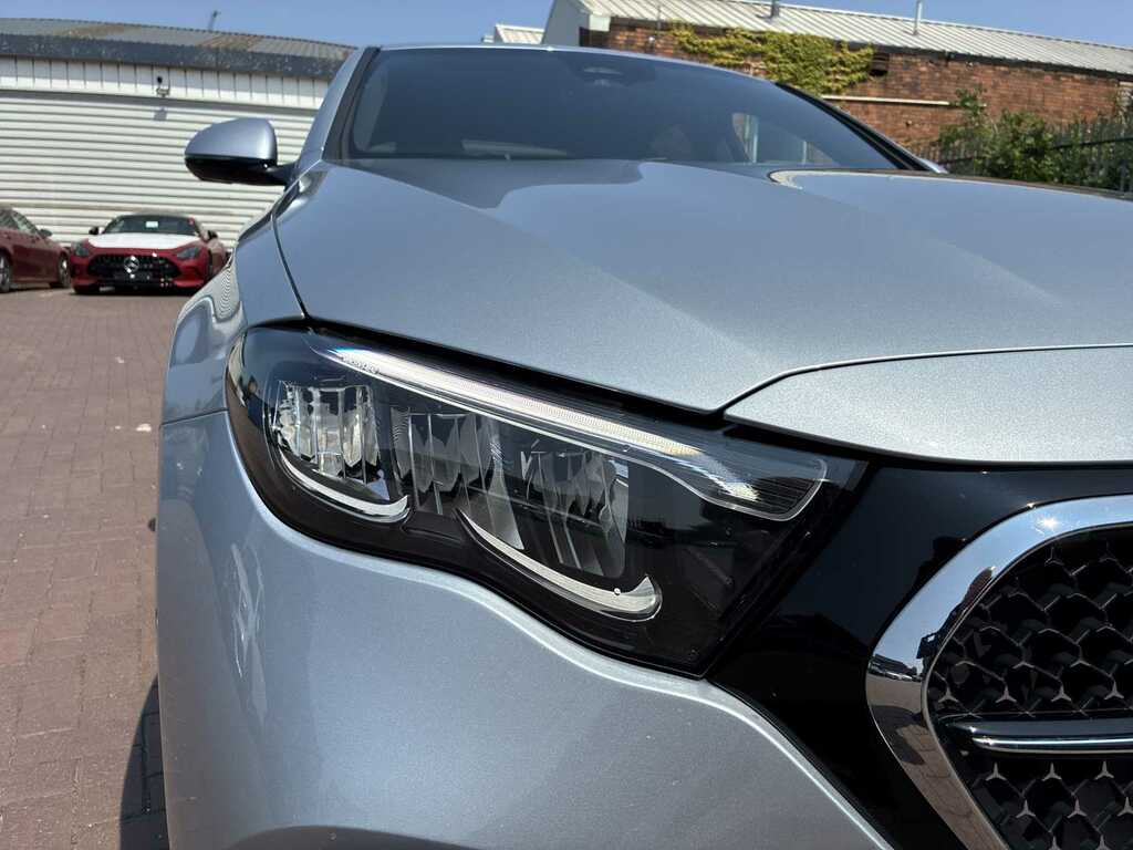 Mercedes-Benz E Class E200 Amg Line Premium Plus 9G-tronic White #33