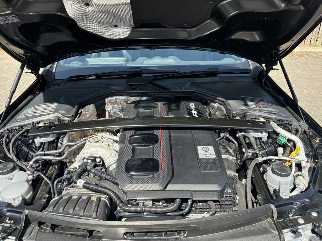 Mercedes-Benz C Class Saloon Black #37
