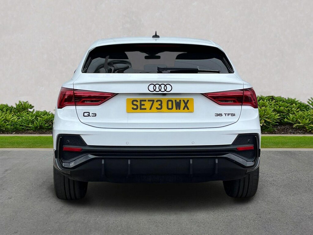 Audi Q3 35 Tfsi Black Edition S Tronic Tech Pro White #4