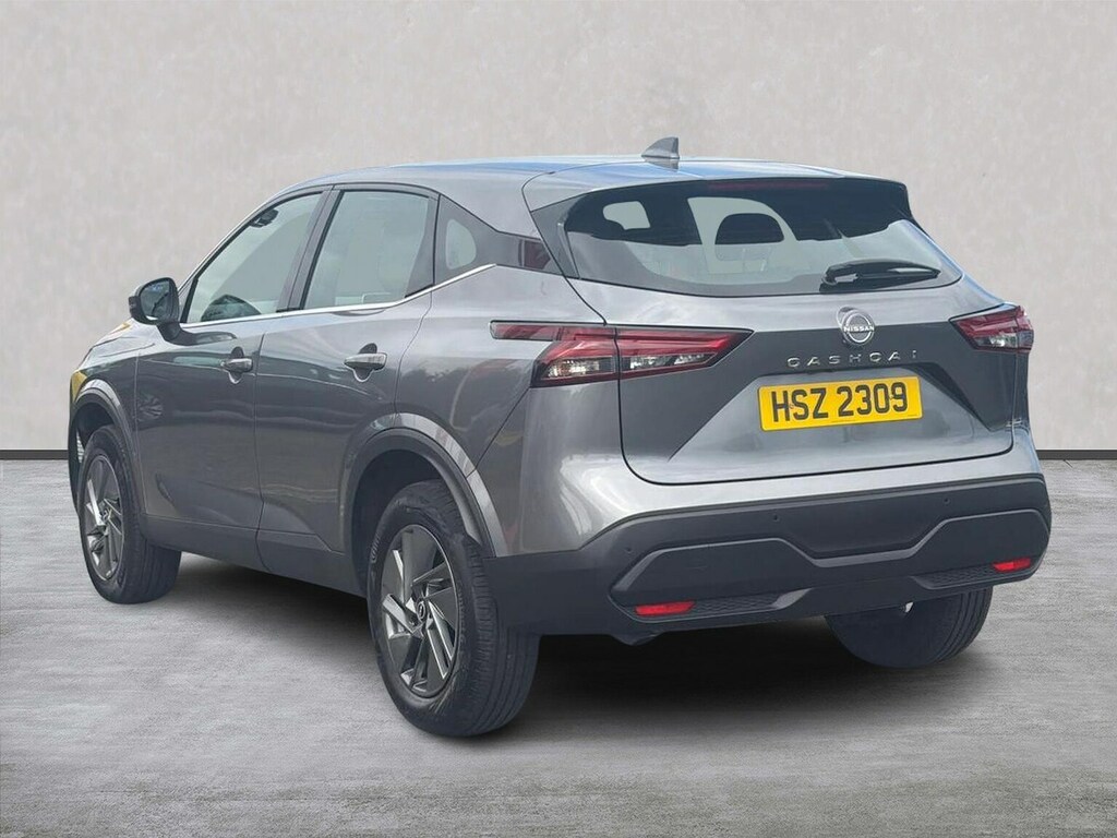 Nissan Qashqai 1.3 Dig-t Mhev Acenta Premium Suv Hybri Grey #2