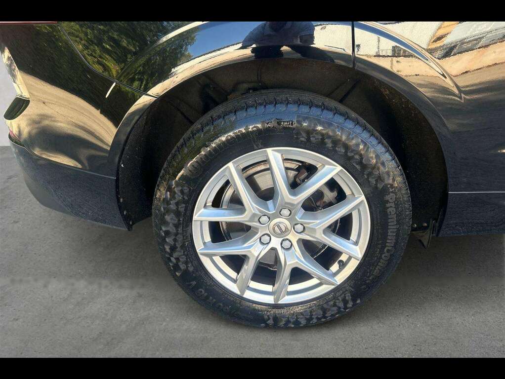 Volvo XC60 2.0 B5p 250 Momentum Awd Geartronic RO21LXN Black #6