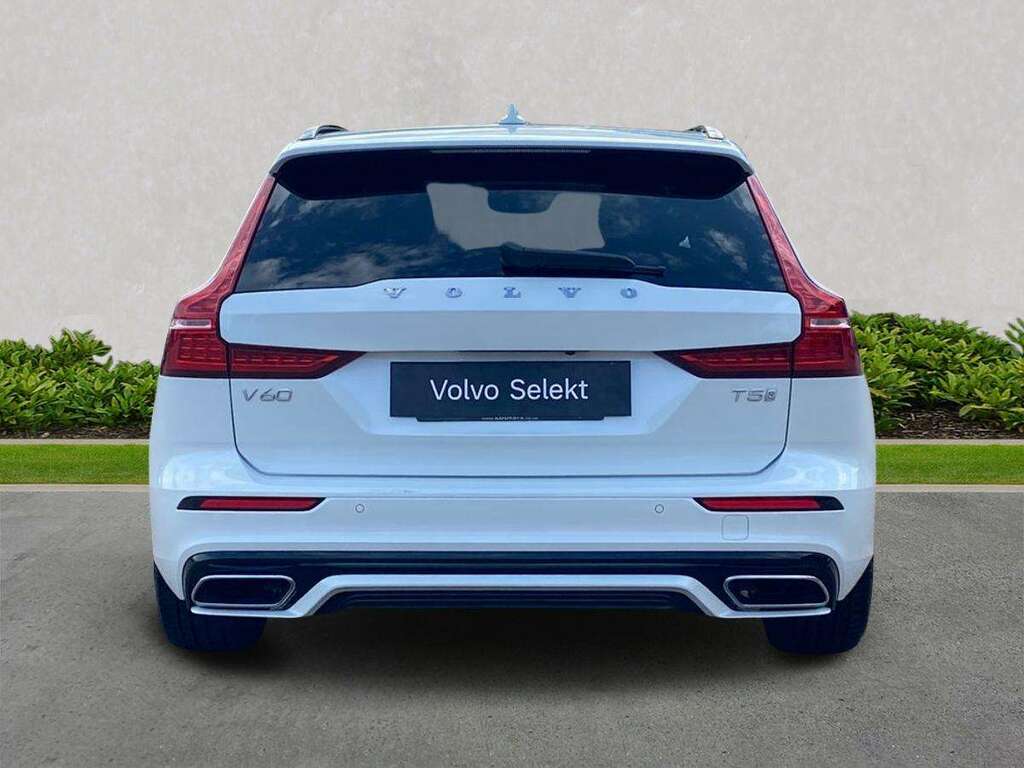 Volvo V60 2.0 T5 250 R Design Plus White #4