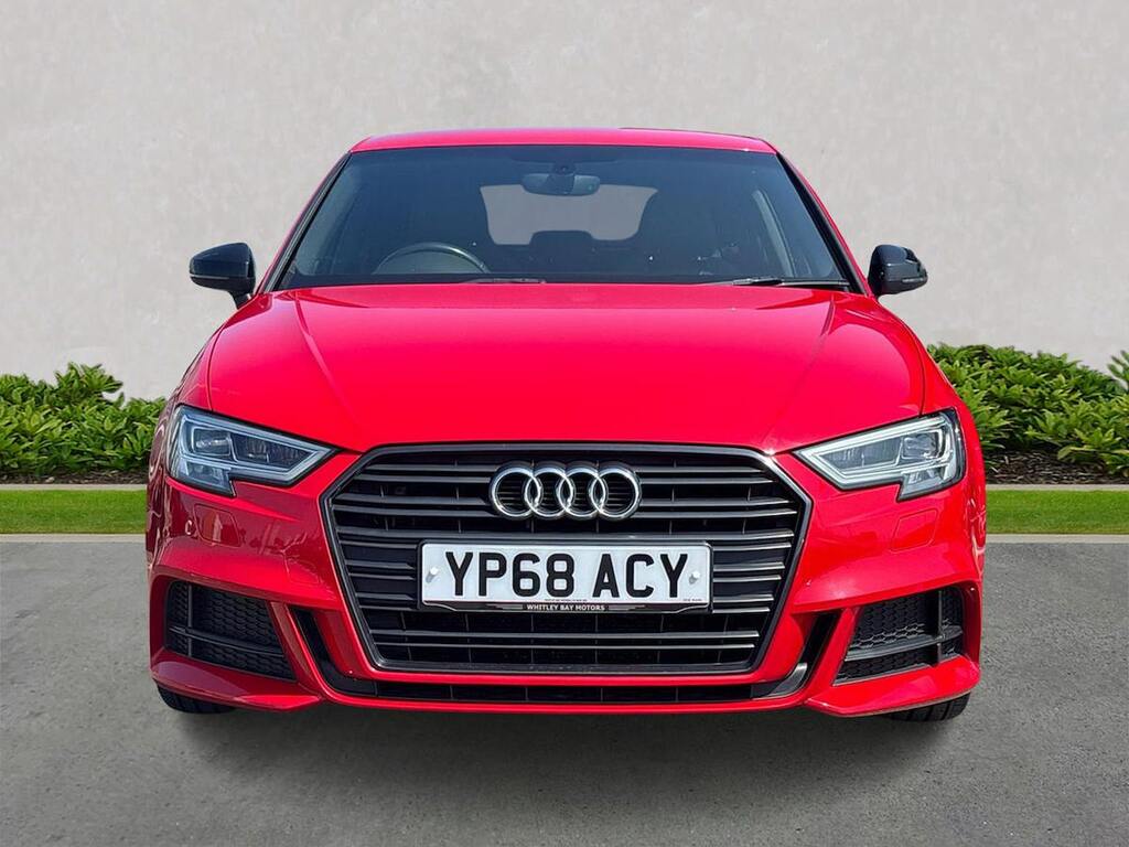Audi A3 30 Tdi 116 Black Edition Red #5