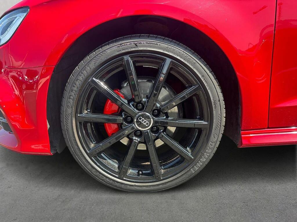Audi A3 30 Tdi 116 Black Edition Red #6