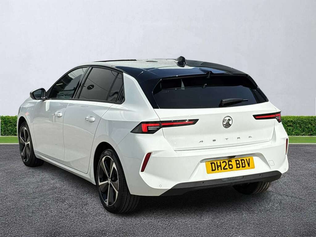 Vauxhall Astra 1.2 Turbo 130 Griffin White #2