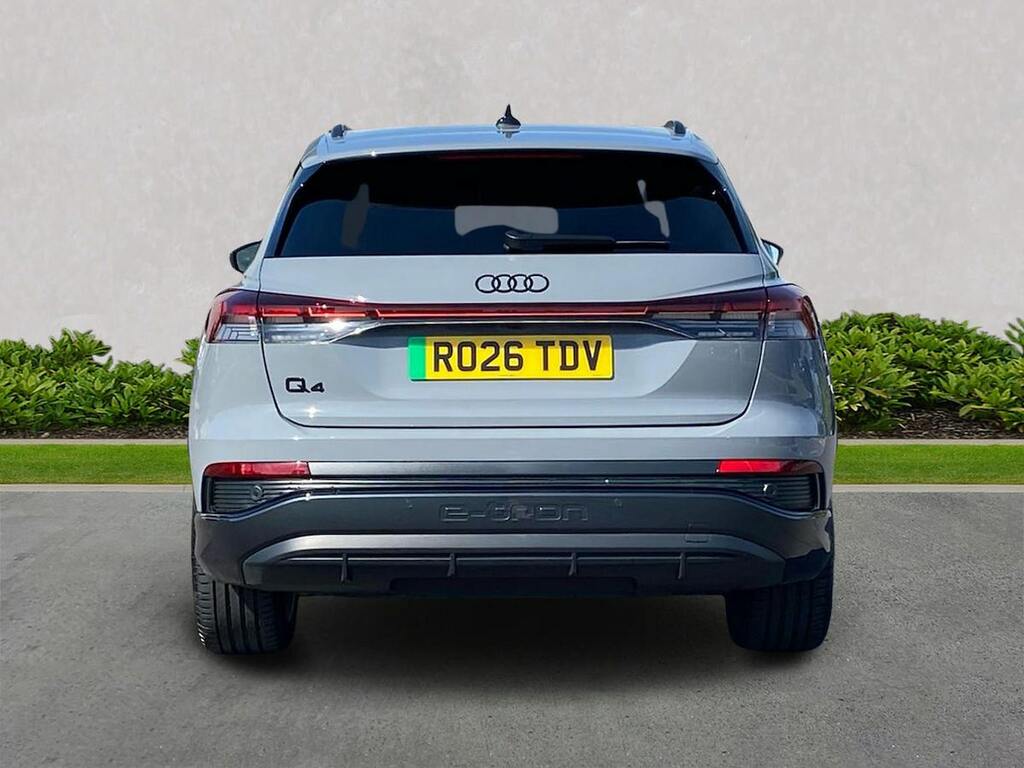Audi Q4 E Tron 210Kw 45 82Kwh Black Edition Grey #4