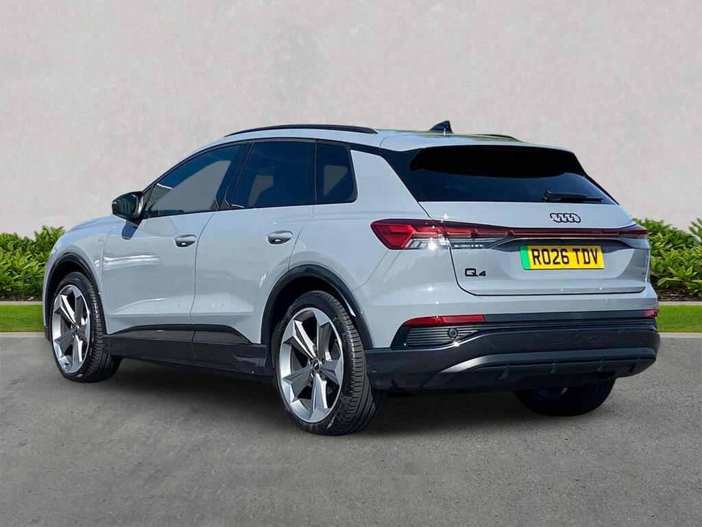 Audi Q4 E Tron 210Kw 45 82Kwh Black Edition Grey #2
