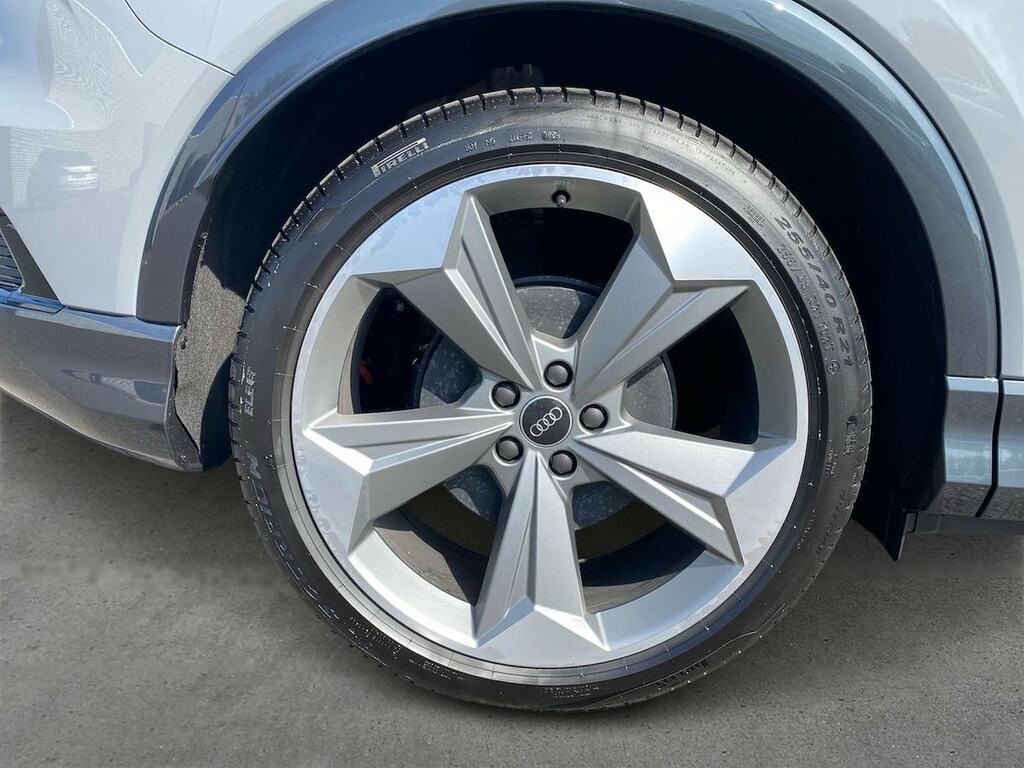Audi Q4 E Tron 210Kw 45 82Kwh Black Edition Grey #6