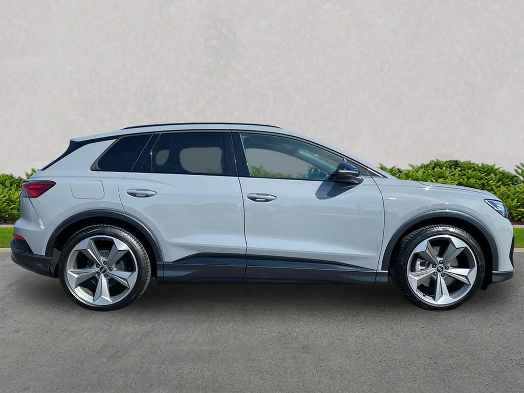 Audi Q4 E Tron 210Kw 45 82Kwh Black Edition Grey #3