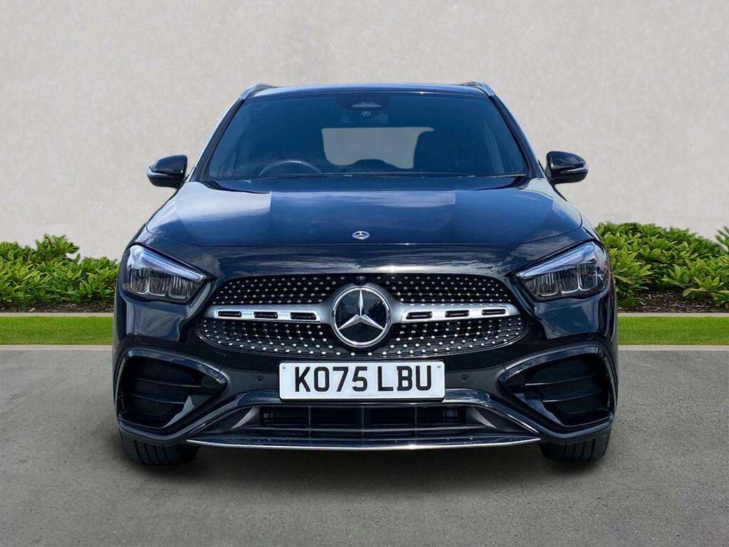 Mercedes-Benz GLA Class Gla 220D 4Matic Amg Line Executive Black #5